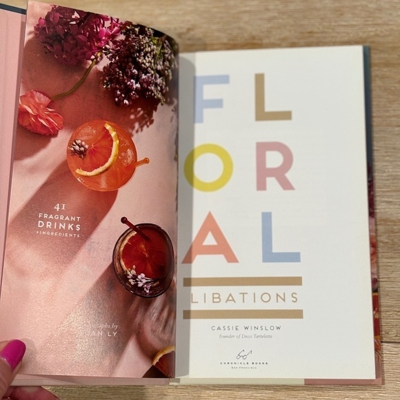 Cocktails & Libations Book Bundle, Set of 4 Collectible Recipe Books - Picture 4 of 16